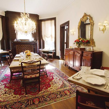 Louisville Bourbon Inn Extérieur photo