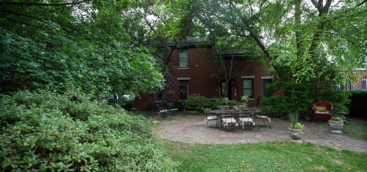 Louisville Bourbon Inn Extérieur photo